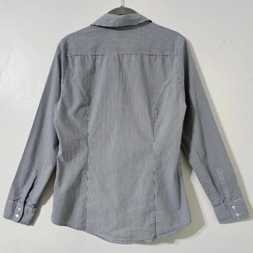 ✨️4/$20. Original Essential Shirt, Button Down Career Wear, Fitted Pin Stripe, M - Picture 8 of 15